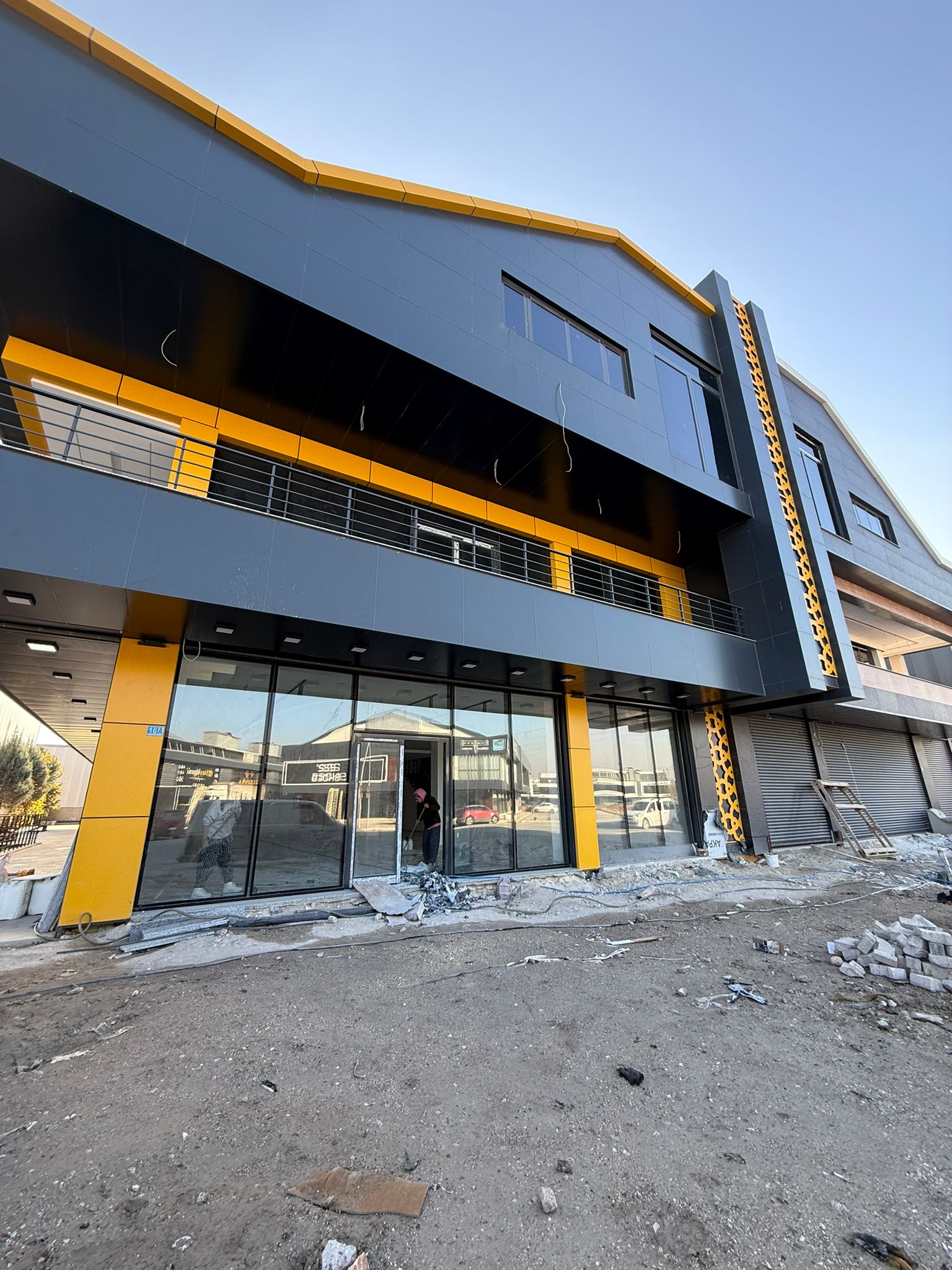 Aykent Sanayi Sitesi'nde Yolcu İş Ayakkabıları Fabrikası'nın Endüstriyel Temizliğini Tamamladık